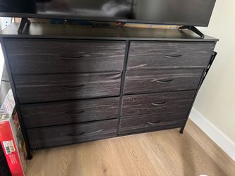 8-Drawer Dresser with Metal Frame