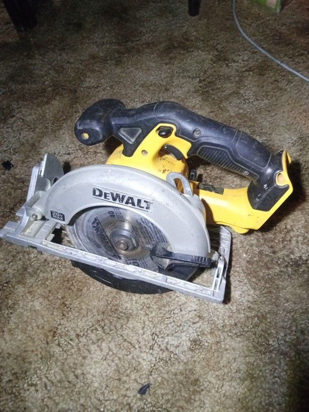 DeWalt Circular Saw
