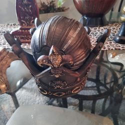 Decorations Different Prices 