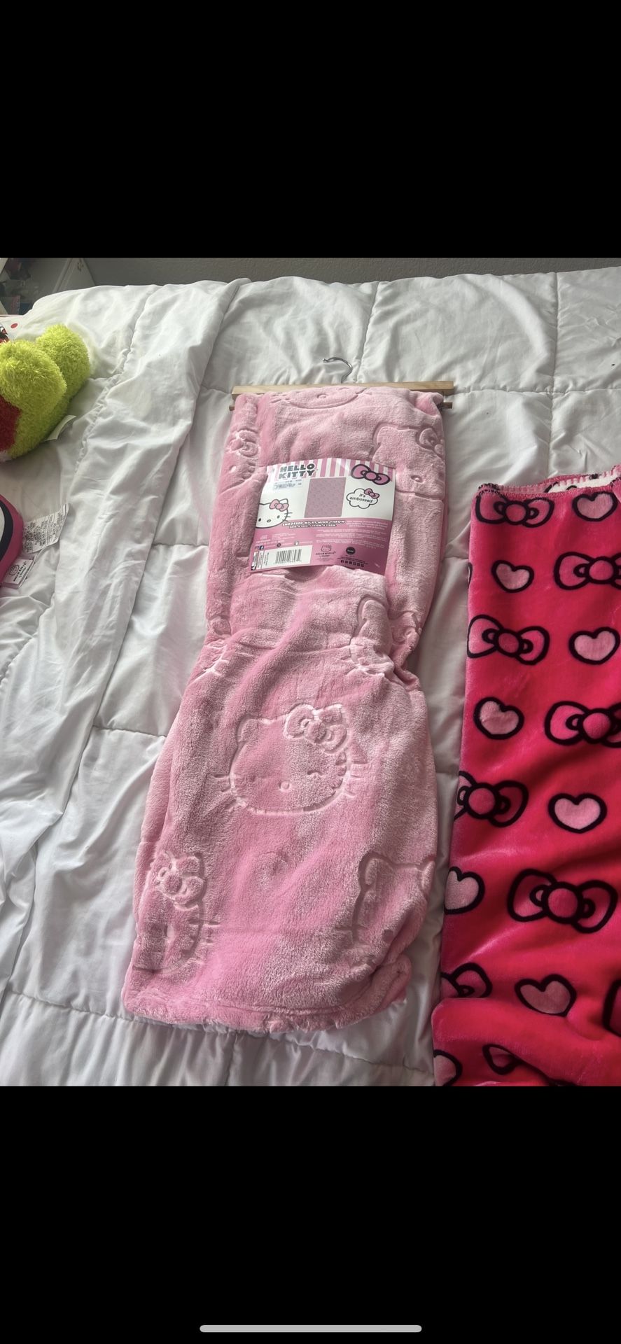 Hello Kitty Pink Blanket