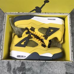 Air Jordan 4 Size 9.5