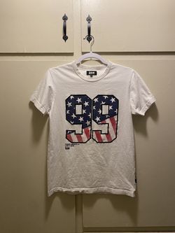 Izzue TShirt SMALL