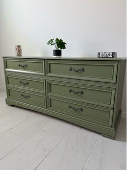 6 Drawer Dresser