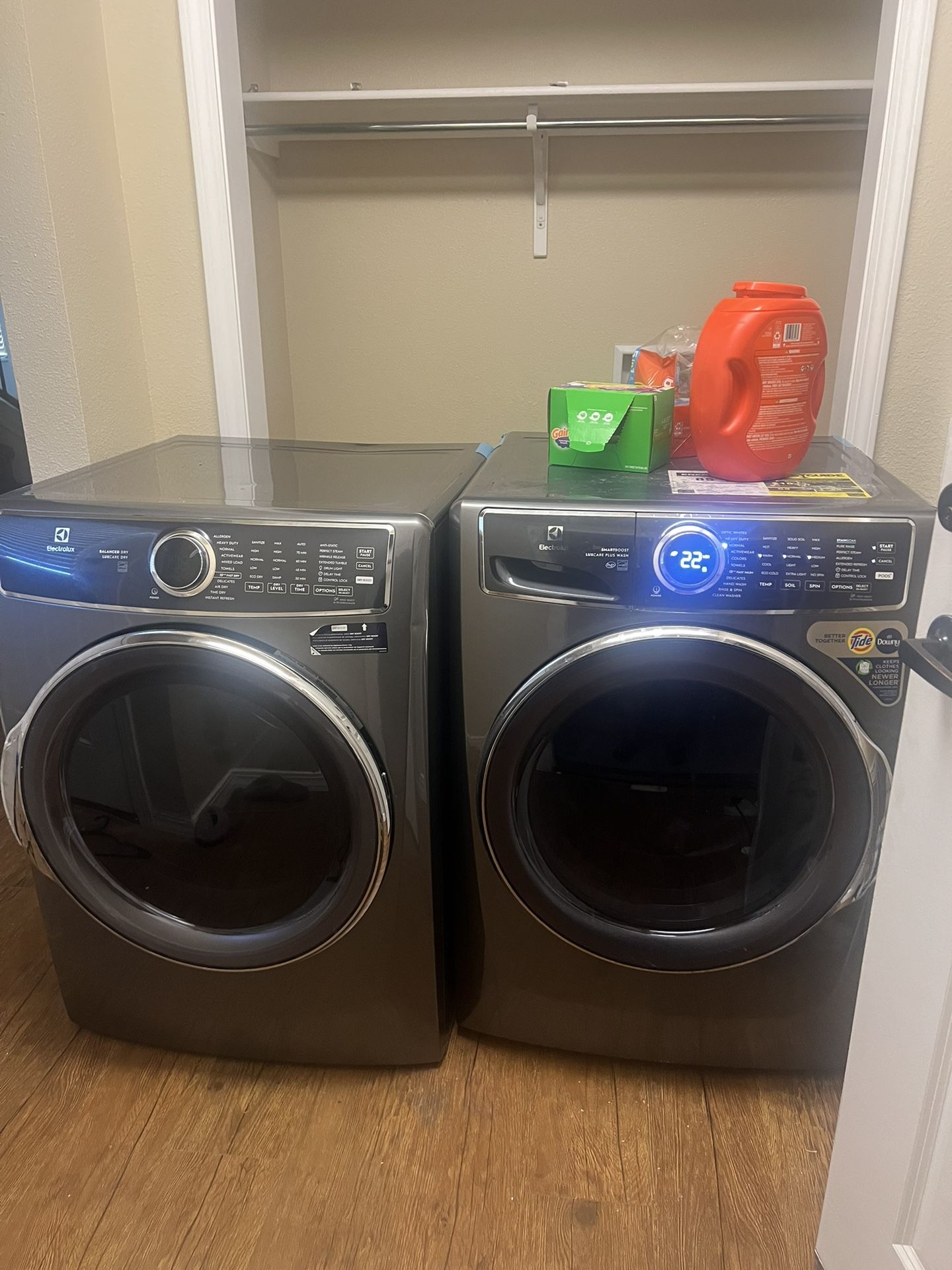 Washer And dryer