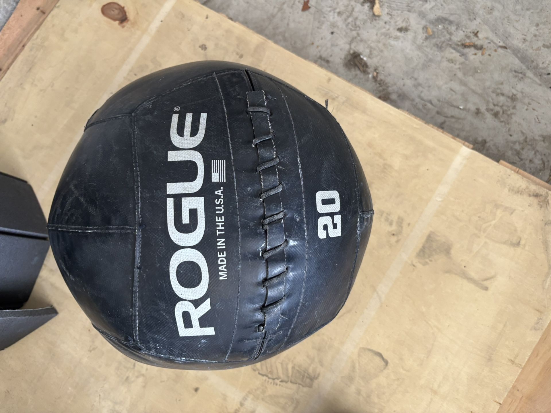 Rogue 20lb Med Ball