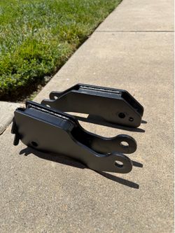 Bwoody bolt on f150 rear shock relocation brackets