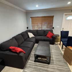 Sectional Couch 