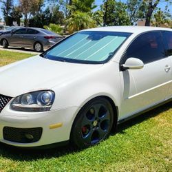 Volkswagen R32, GTI, & Golf Covercraft Sunscreen MKV 2006 2007 2008 2009 VW MK5