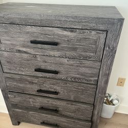 Dresser And Side Table 