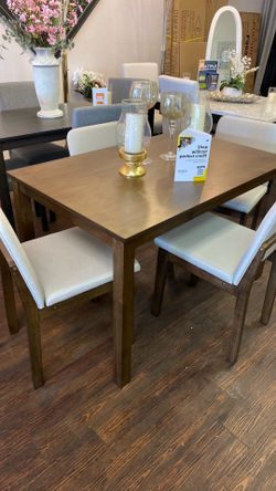 5 pc new dining set
