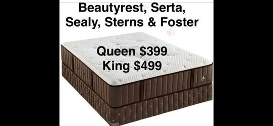 Name brand!!  King & Queen set  New in plastic! Free delivery in Atlanta