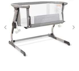 Baby Delight - Beside Me Dreamer Bassinet And Bedside Sleeper