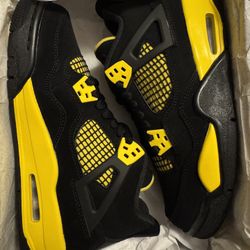 DS JORDAN 4 THUNDER GS