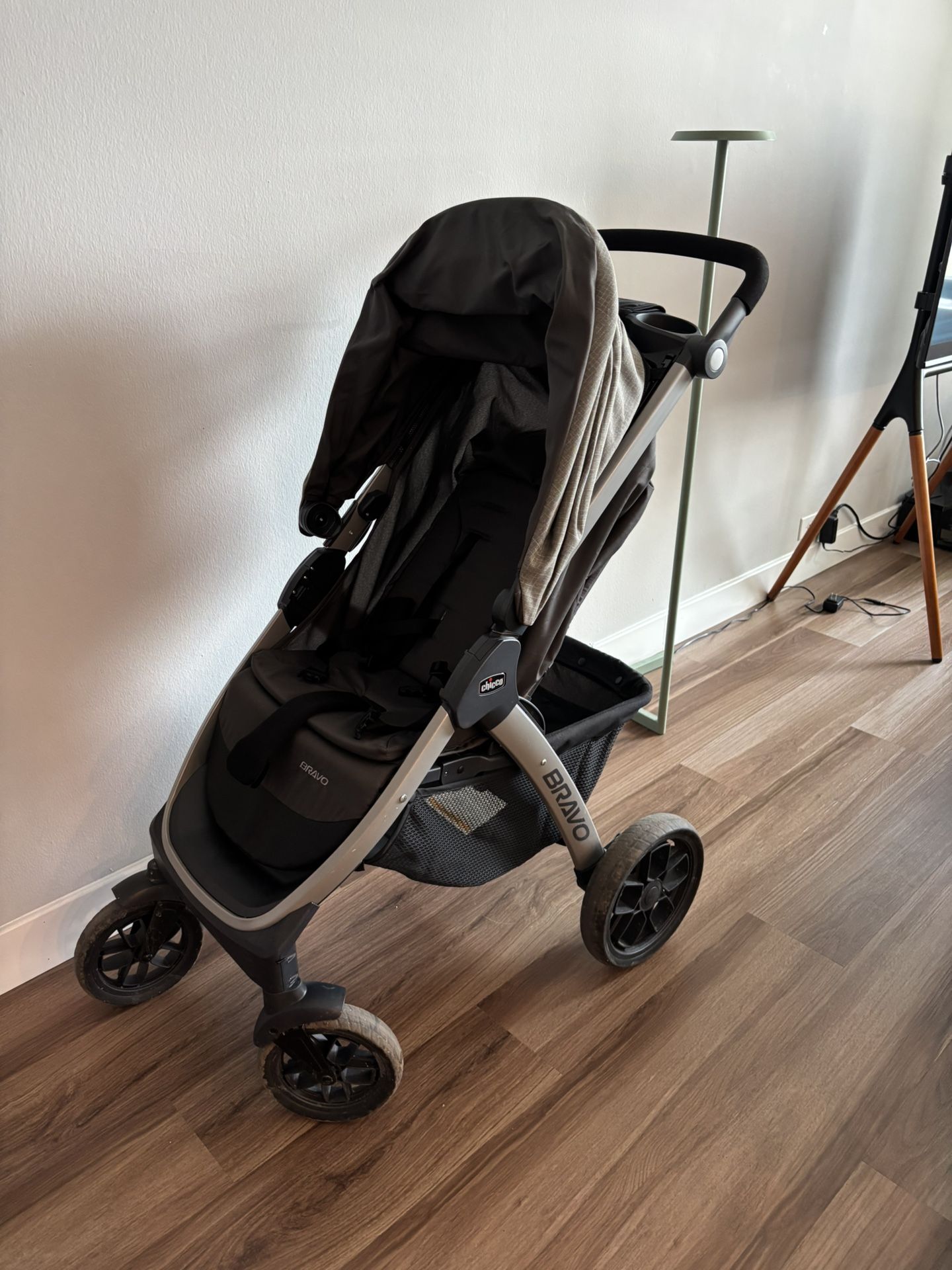 chicco 3-in-1 stroller and car seat