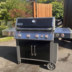 Weber Genesis II 4 Burner BBQ/Grill w/ Side Burner & Searing Station w/ Natural Gas - Can Deliver Locally For Small Fee