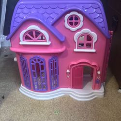 Doll House 