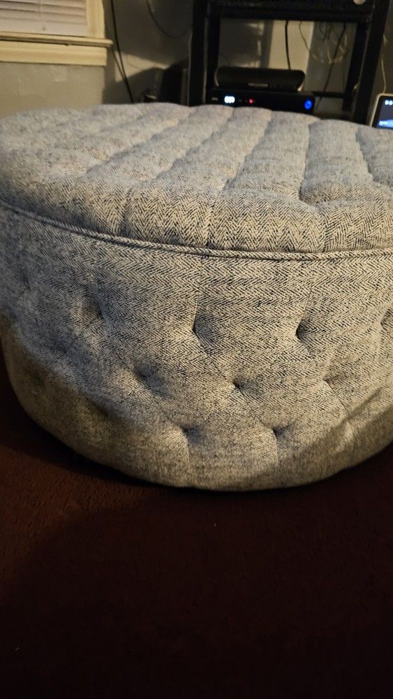 Ottoman Navy Blue & White On Wheels $45