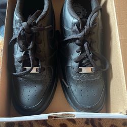 Black Air Forces One