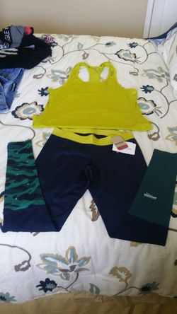 Legins reebok.small ..blusa mediana