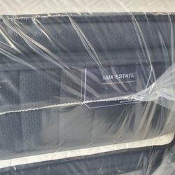 Queen bed pillow top can deliver new