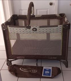 Graco Pack 'n Play On The Go with infant bassinet and regular height $25 FIRM