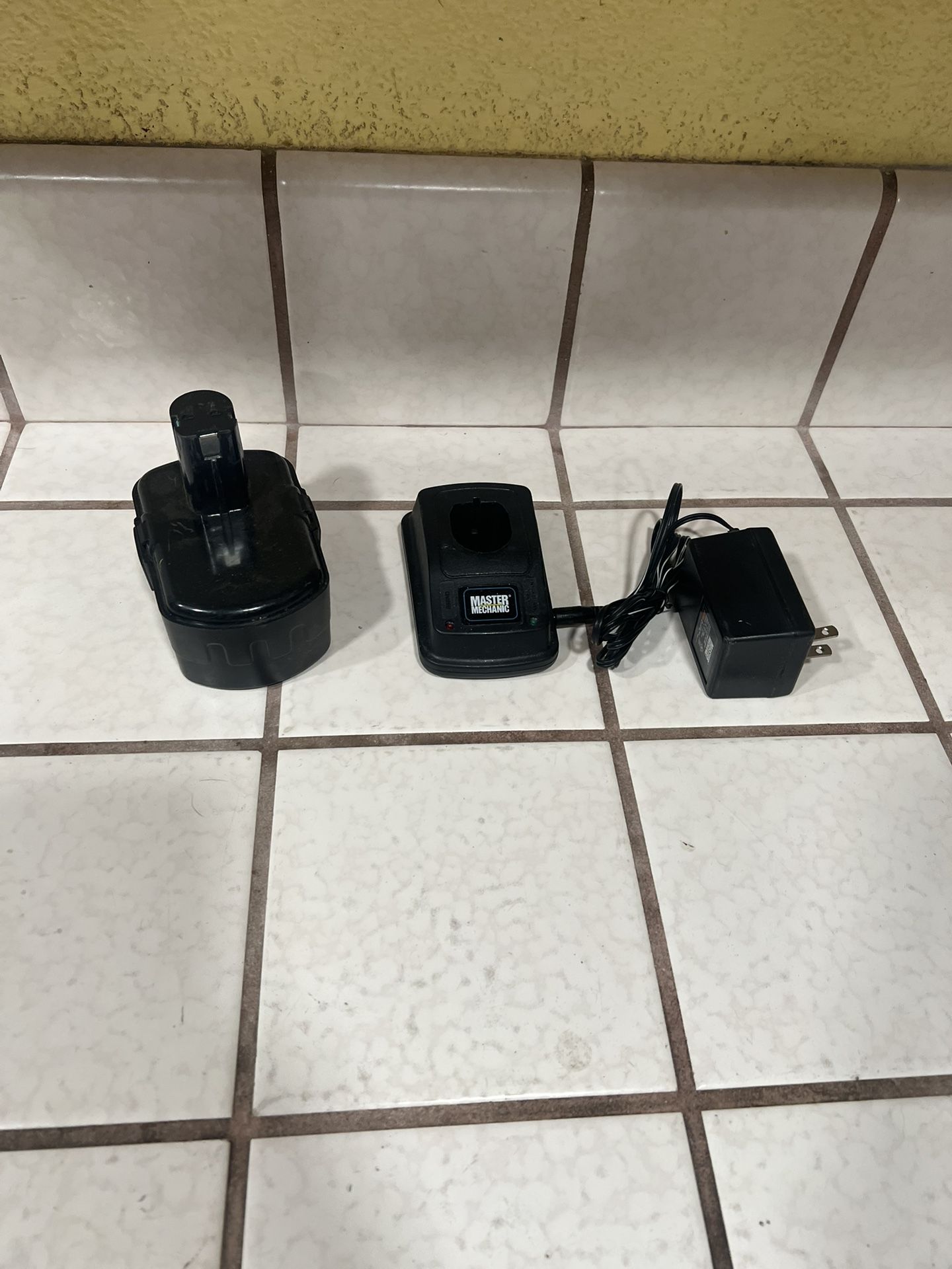 Master Mechanic Charger & Battery 