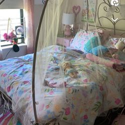 Cinderella Bedframe