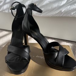 Micheal Kors Heels