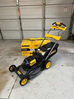 New DEWALT FLEXVOLT 2x60V MAX 21" Cordless Self Propelled Lawn Mower (Battery Not Included)