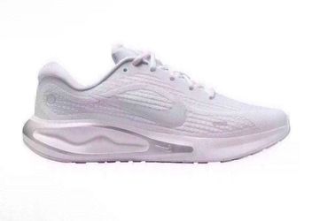Nike Running Sneaker in White