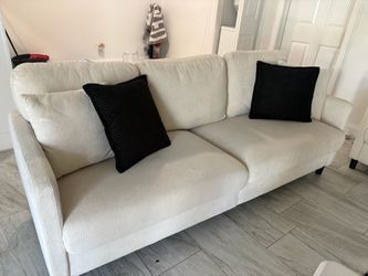 2 set Off white couch
