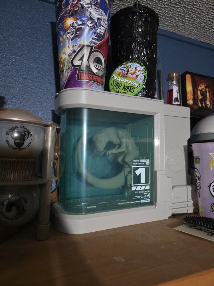 Jurrasic World Rebirth Incubator Popcorn Bucket And Cup