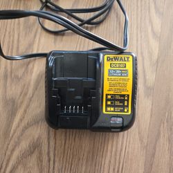 Dewalt Charger 12v/ 24v Max