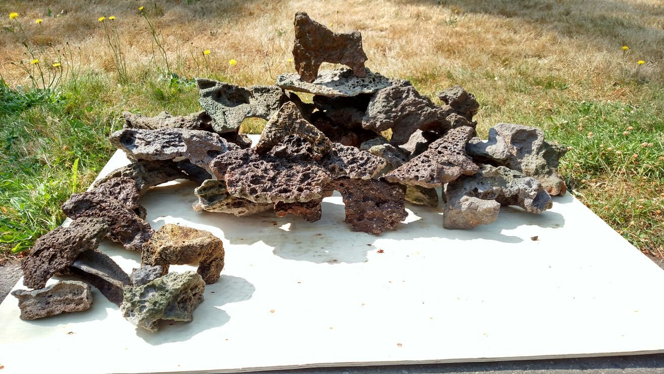 Aquarium rock - lace rock