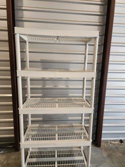 Plastic shelf (6H x3Wx1.5D )FT