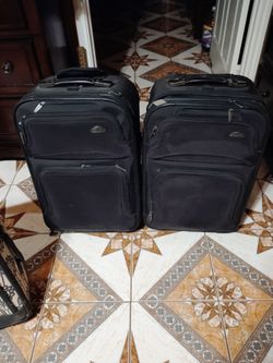 16x25x9.5 Samsonite Luggage (3)