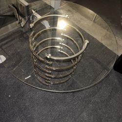 Round Glass Dining Table 