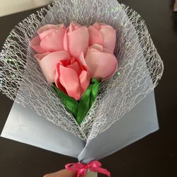 Rosas Eternas De Liston/ Forever Roses for Sale in San Bernardino, CA -  OfferUp