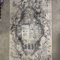 Modern Gray & Cream Area Rug – Neutral Abstract Design