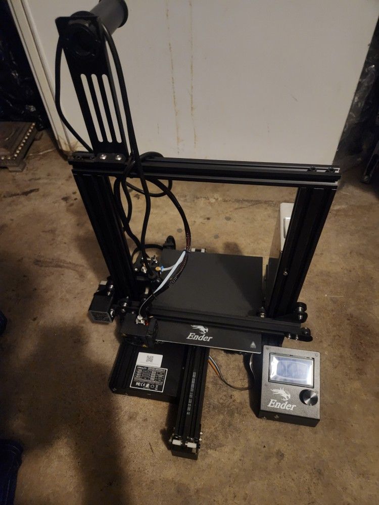 Creality Ender 3 And Ender 3 V2 3D printers
