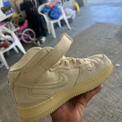Air force 1 mid stussy sz 9.5
