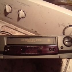 Video Cassette Recorder
 Model VT-FX6500A. Hitachi. VHS 4 Head See