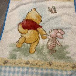 Vintage Winnie the Pooh fleece blanket