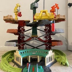 Thomas and Friends Multi-Level Train station 