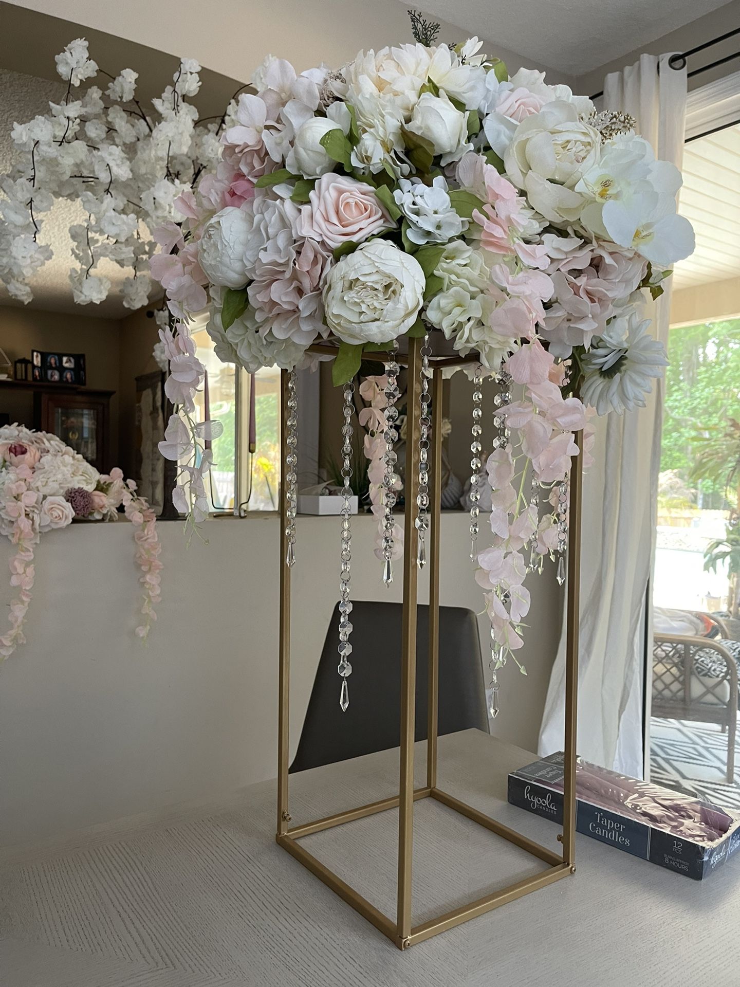 Centerpieces Flower Arrangements And Stand