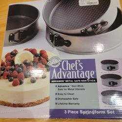 3 PC Springform Set Brand New $10