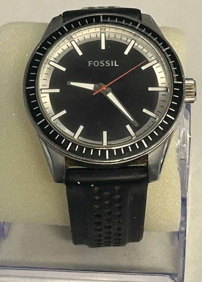 Fossil Men’s Diver Style Watch Silicone Strap