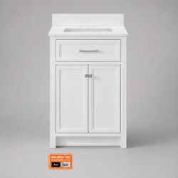 24 in White Vanity with Sink