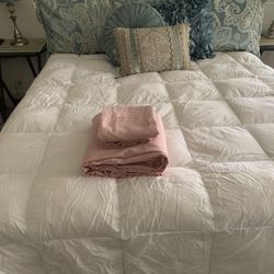 GREAT OFFER New Queen Size DUBET-Offer Good Deal!