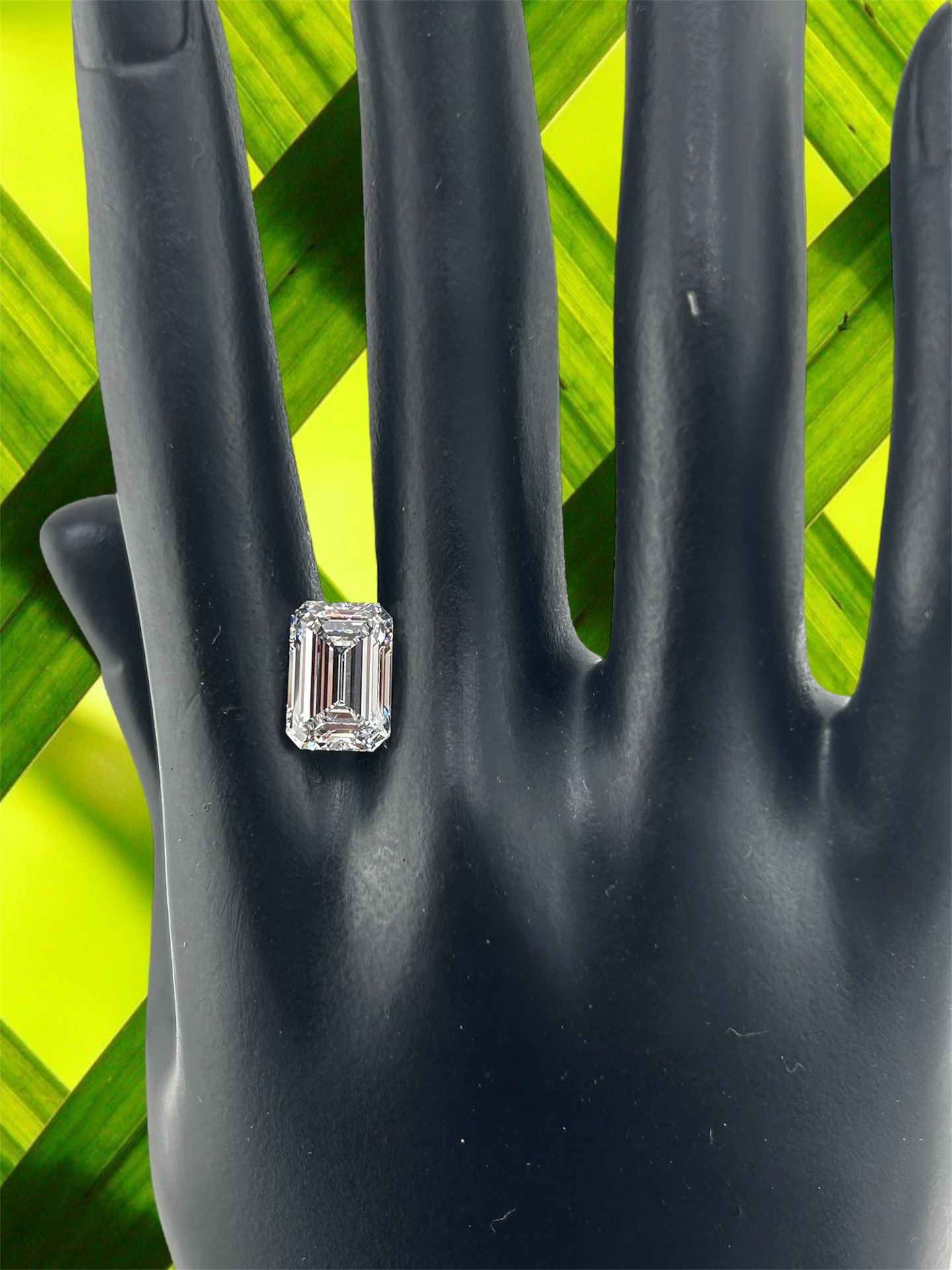 Diamond Lab Grown Emerald Shape